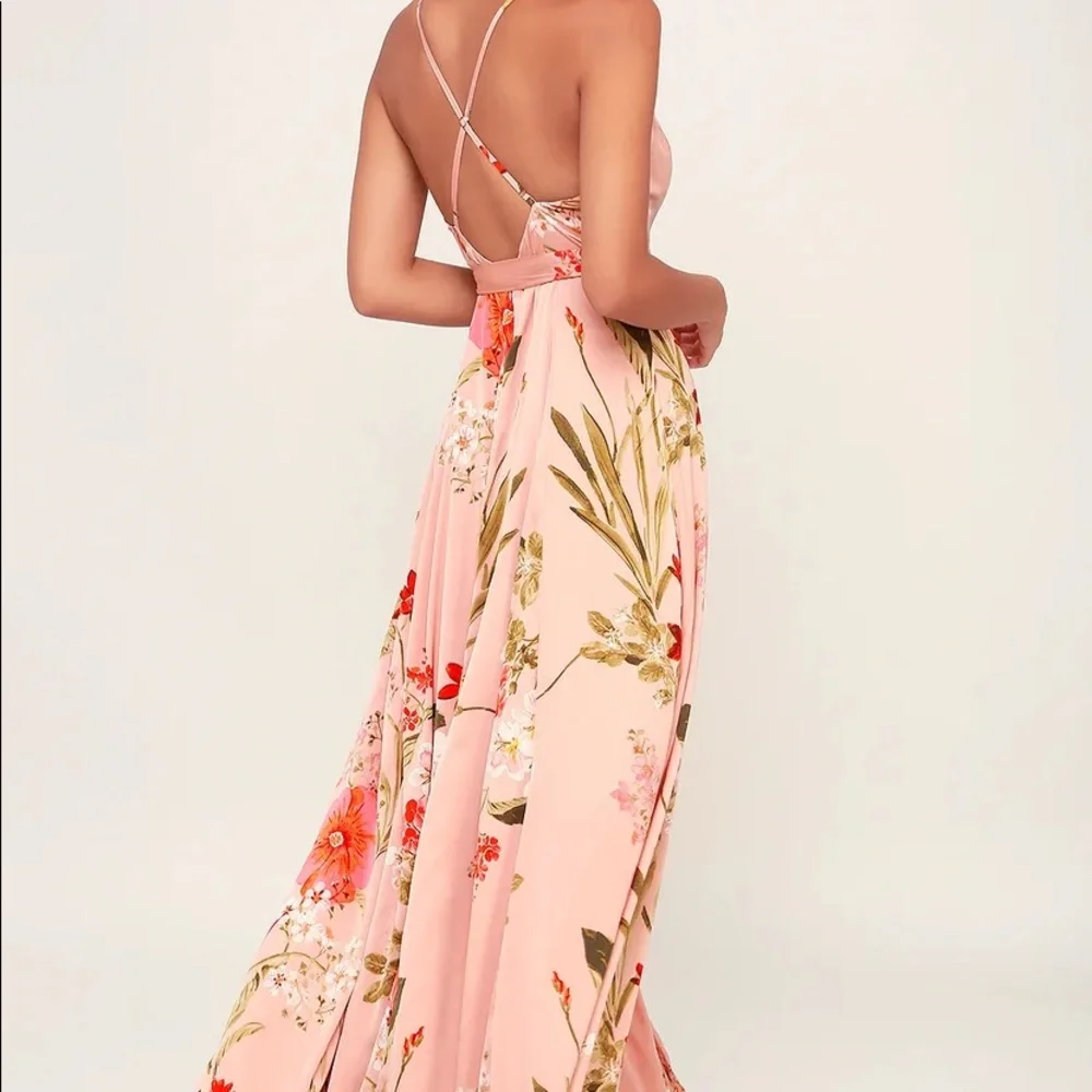 Blush Pink Floral Satin Maxi Dress 🌿 - Picture 4 of 10